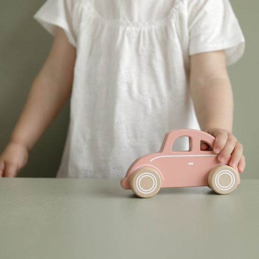 Produktbild: little dutch - Holzauto Rosa von little dutch im Onlineshop von dasMikruli - Dein Shop für Baby Erstausstattung