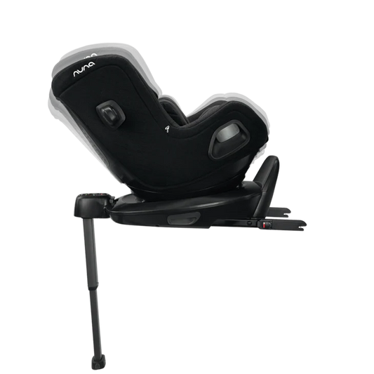 Kindersitz TODLnext auf der ISOFIX basenext rückwärtsgerichtet montiert.