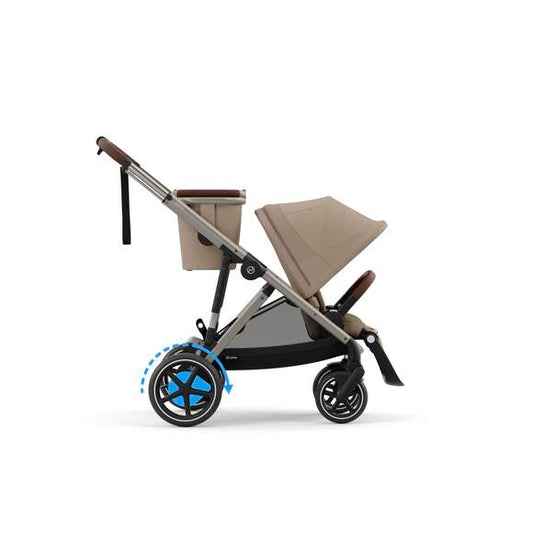 Elektrischer Kinderwagen Cybex Gazelle Cot mit Sportsitz und zusätzlichem Stauraum – flexibler Kombikinderwagen mit Akku und Wiegefunktion in Beige.