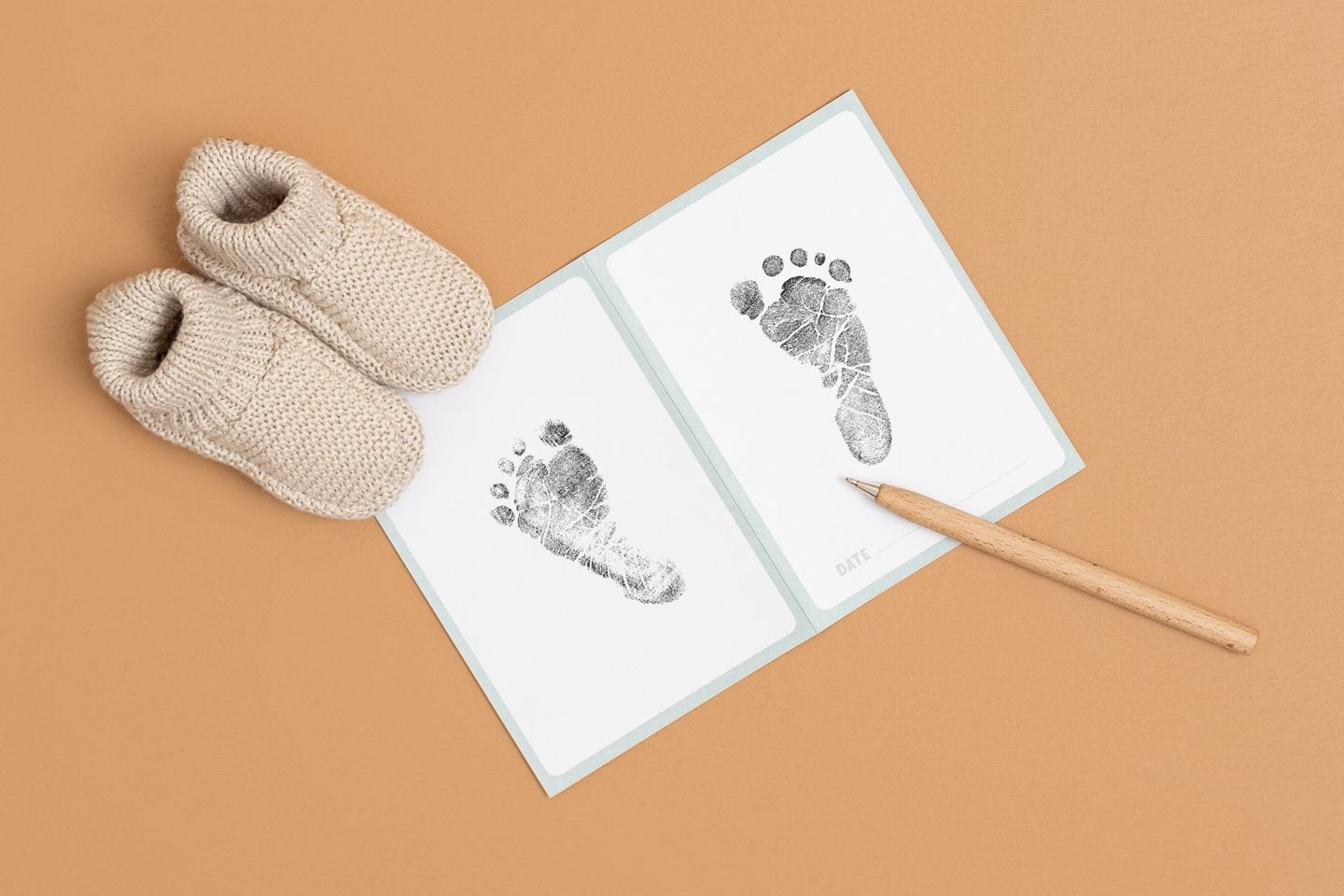Bewahren Sie die Erinnerungen an die Kindheit Ihres Babys in dieser luxuriösen Little Dutch-Erinnerungsbox auf.