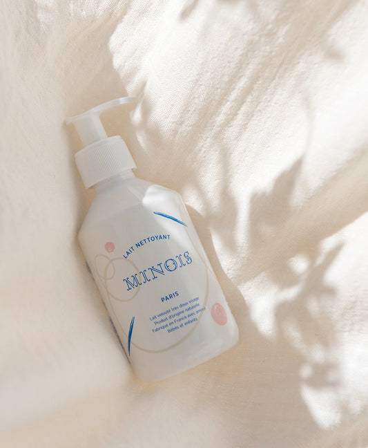 Produktbild: Reinigungsmilch Gesicht - 250 ml von minois paris im Onlineshop von dasMikruli - Dein Shop für Baby Erstausstattung