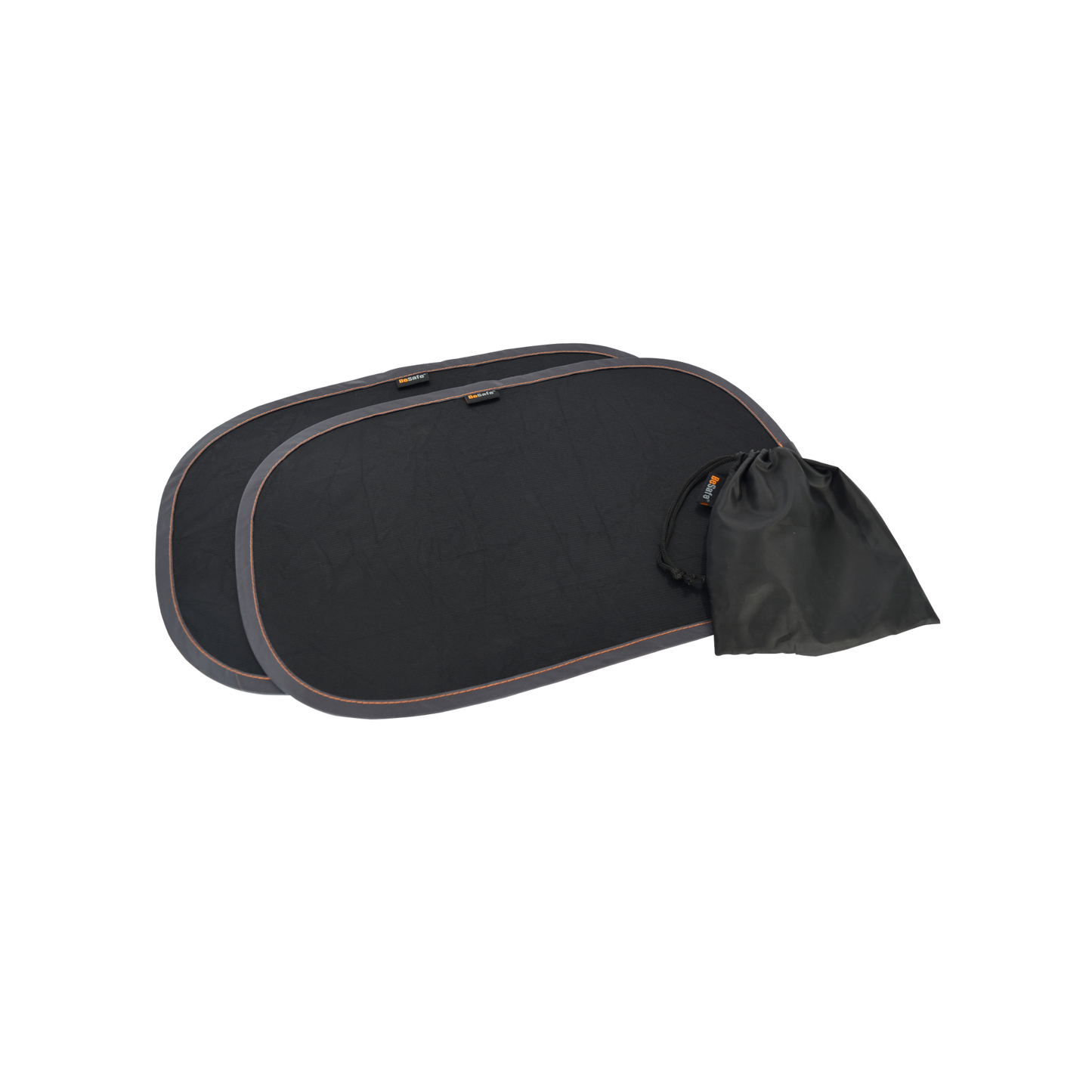 Zwei selbsthaftende schwarze, ovale Sonnenschutzblenden für Autofenster mit Aufbewahrungsbeutel in Vorderansicht