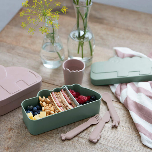 Produktbild: Kiddish Frühstücksbox Croco Grün von donebydeer im Onlineshop von dasMikruli - Dein Shop für Baby Erstausstattung