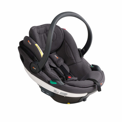 Babyschale von Besafe in grau