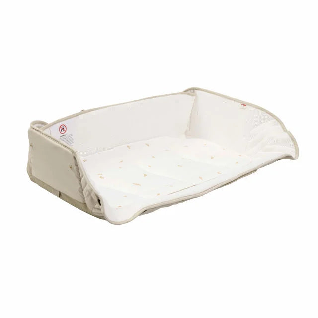 Produktbild: Voksi - CARRY ME - Atmungsaktive und weiche Babywanne von Voksi im Onlineshop von dasMikruli - Dein Shop für Baby Erstausstattung