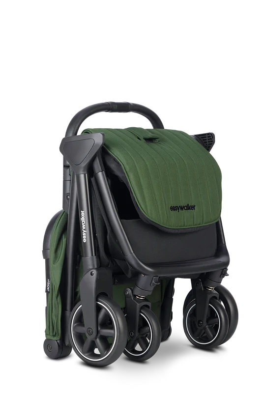 Der Buggy Jackey2 von der Firma Easywalker in der Farbe Deep Green kompakt zusammengefaltet.