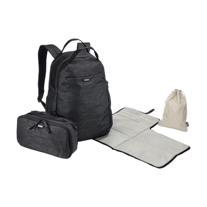 Schwarzer Thule Wickelrucksack mit Zubehör – Wickelunterlage, kleine Tasche und Beutel