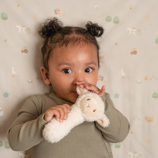 Produktbild: little dutch - Rassel Schaf von little dutch im Onlineshop von dasMikruli - Dein Shop für Baby Erstausstattung