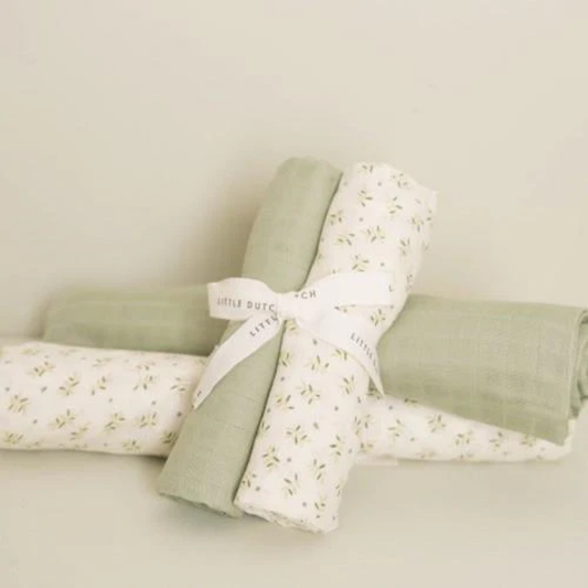 Produktbild: little dutch - Swaddles 70x70 cm Blueberry Leaves in grün von little dutch im Onlineshop von dasMikruli - Dein Shop für Baby Erstausstattung