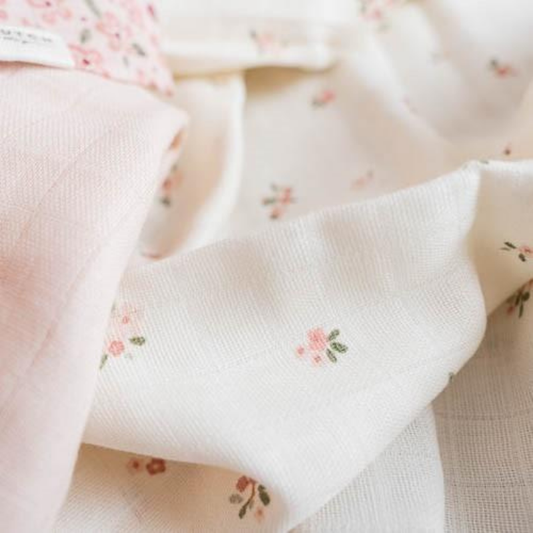Produktbild: little dutch - swaddles fairy blossom 70x70 cm von little dutch im Onlineshop von dasMikruli - Dein Shop für Baby Erstausstattung