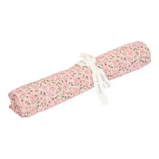 Produktbild: little dutch - swaddles fairy floral 120x120 cm von little dutch im Onlineshop von dasMikruli - Dein Shop für Baby Erstausstattung