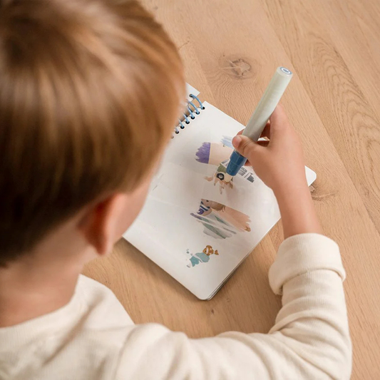 Produktbild: little dutch - Wassermalbuch Jim&Friends von little dutch im Onlineshop von dasMikruli - Dein Shop für Baby Erstausstattung