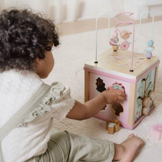 Produktbild: little dutch - Holz-Aktivitäten-Würfel fairy garden von little dutch im Onlineshop von dasMikruli - Dein Shop für Baby Erstausstattung