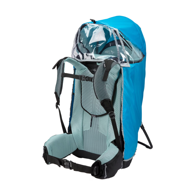 Thule Kindertrage mit blauem Regenschutz und transparentem Regendach in Seitenansicht