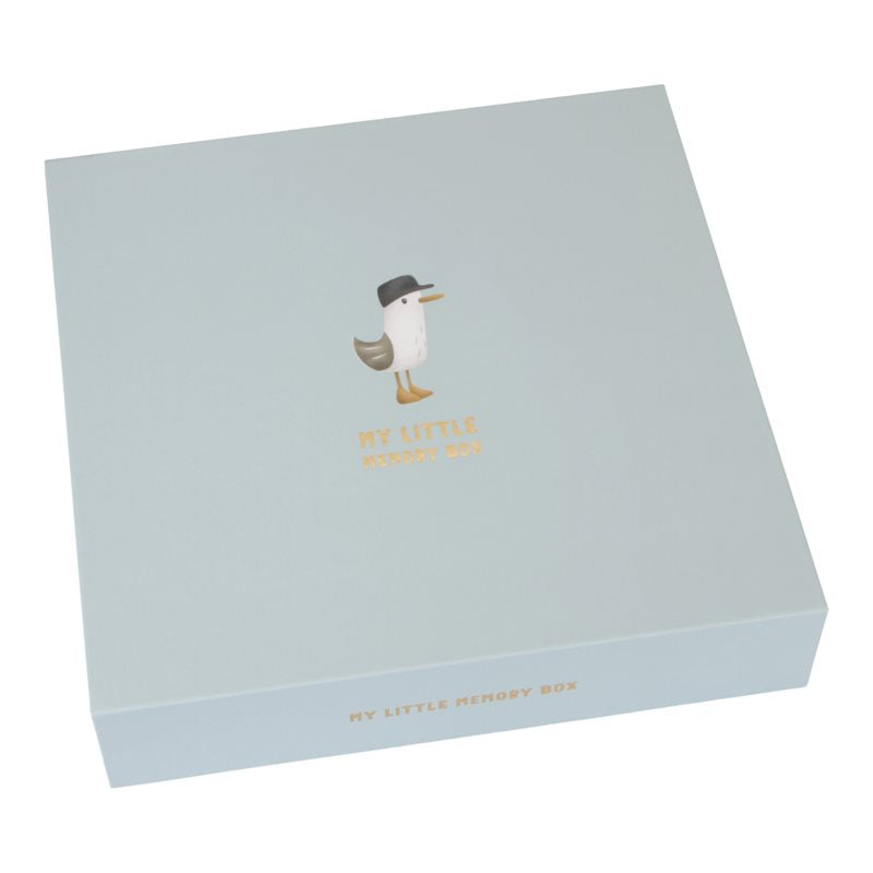 Bewahren Sie die Erinnerungen an die Kindheit Ihres Babys in dieser luxuriösen Little Dutch-Erinnerungsbox auf.